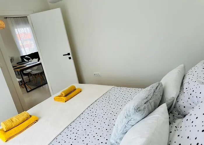 Vita Apartment * زادار